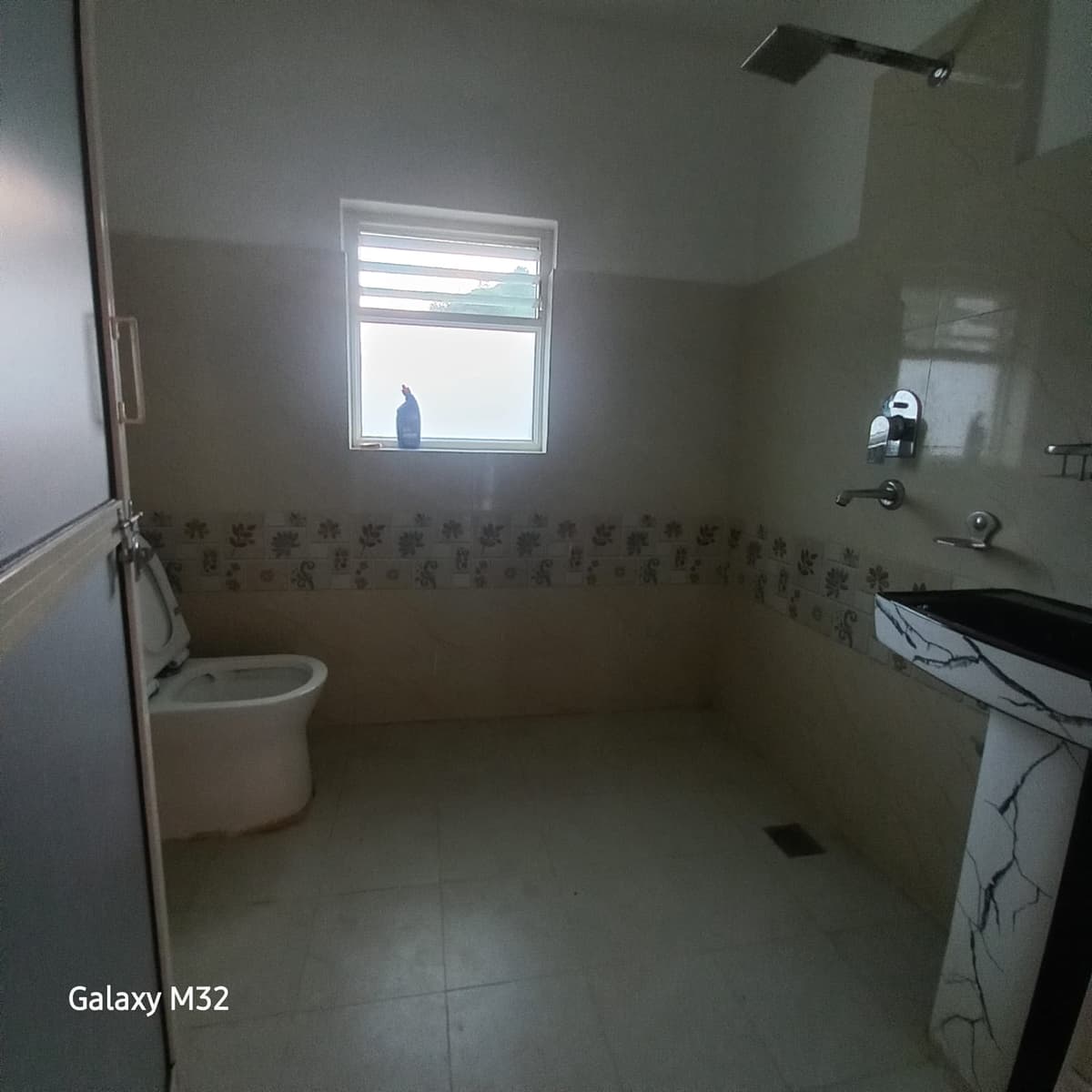 Flat for rent in Aadinath Marg - photo 4